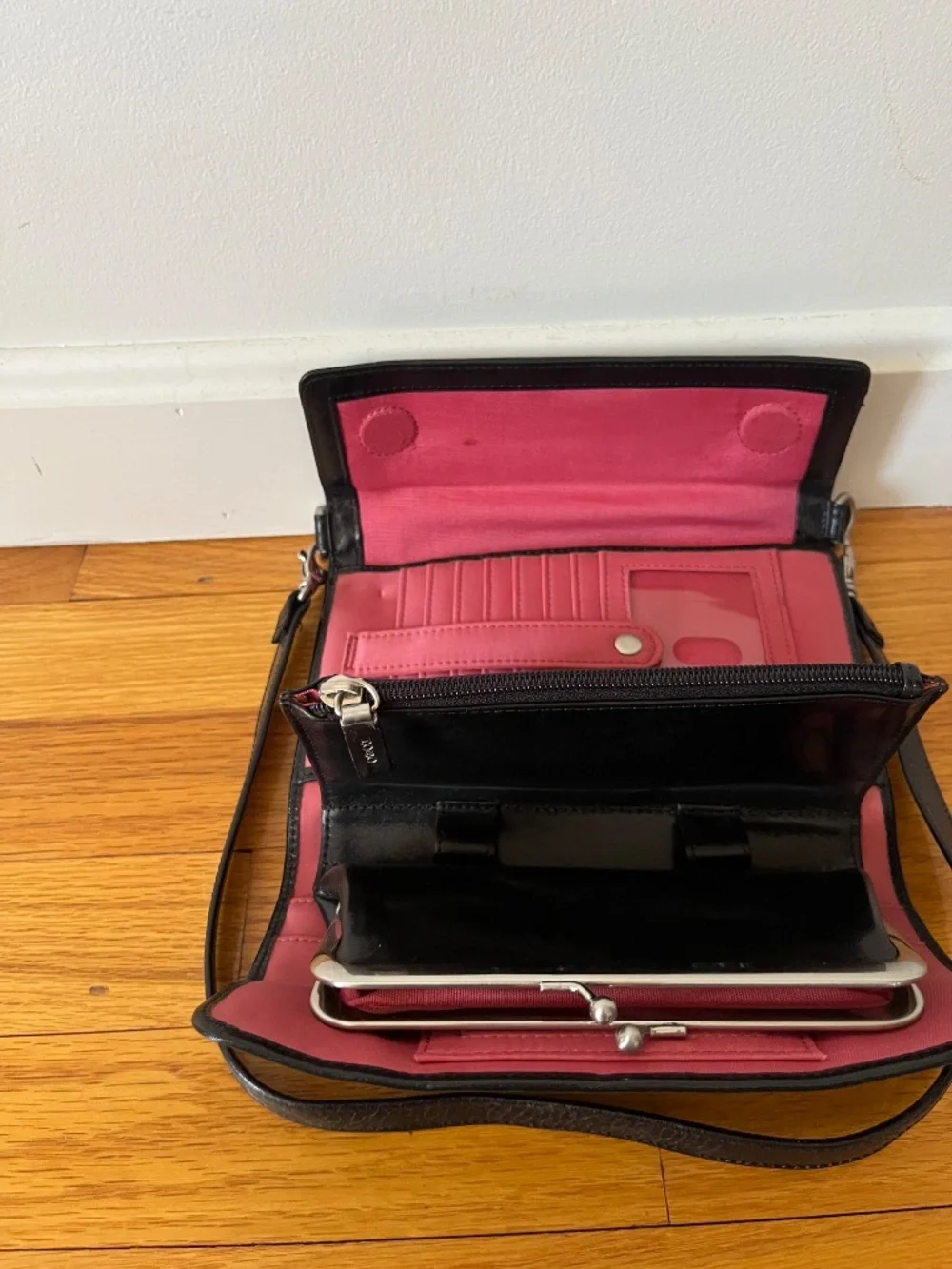 Handbag - Picture 3 of 3